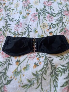 No Boundaries Black Strapless Bandeau with Front Ring Detail